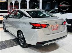 نيسان فيرسا